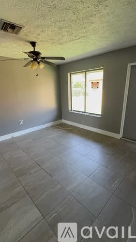 Hollywood Apartment: 6111 Pierce St