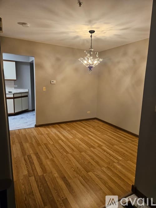 Mundelein Apartment: 1342 Orleans Dr