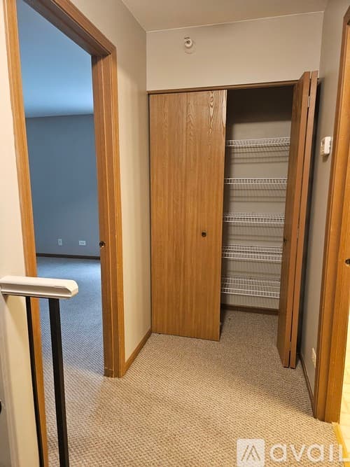 Mundelein Apartment: 1342 Orleans Dr