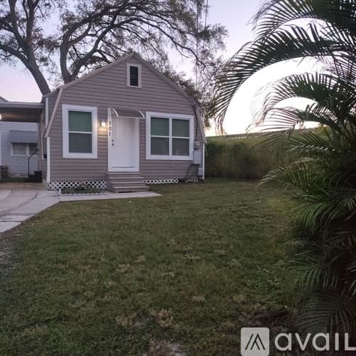 Tampa House: 701 E Hanlon St