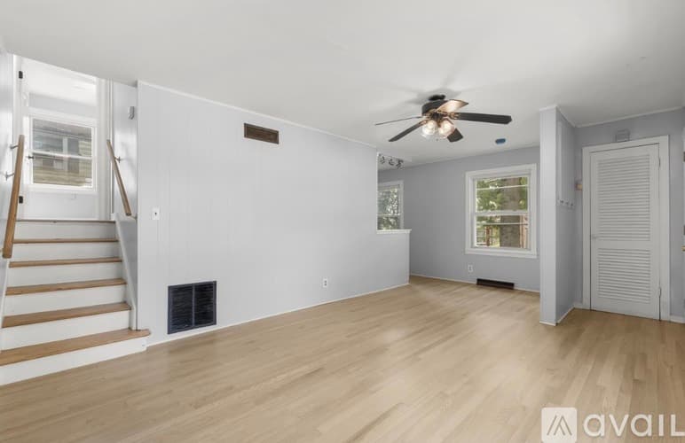 New Haven House: 48 Victory Drive