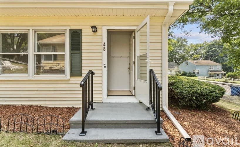 New Haven House: 48 Victory Drive