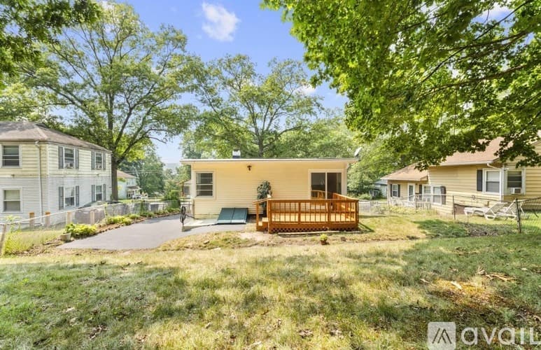 New Haven House: 48 Victory Drive