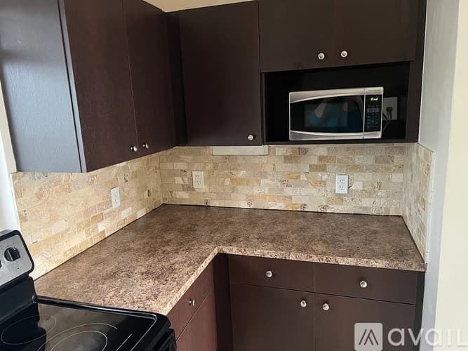 Miami Apartment: 890 Northwest 22nd Court