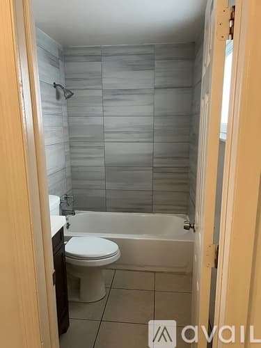 Miami Apartment: 890 Northwest 22nd Court