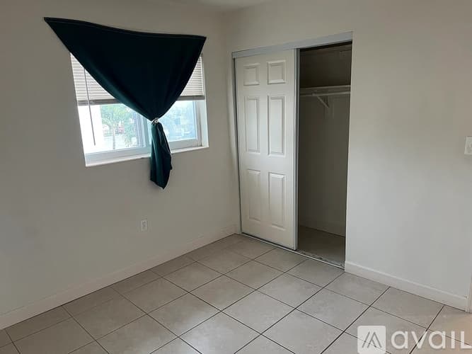 Miami Apartment: 890 Northwest 22nd Court