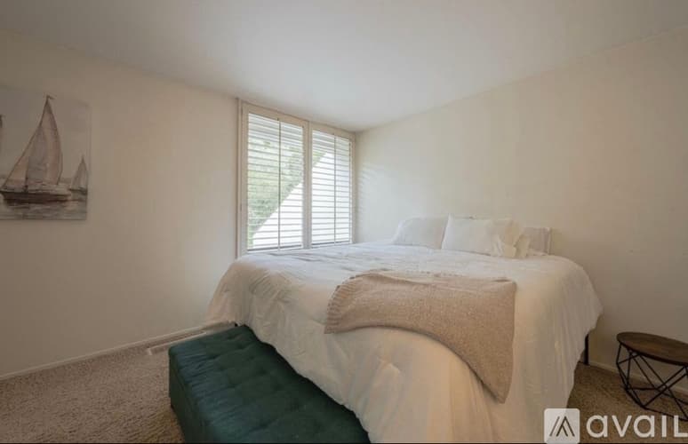Carmel Townhome: 3600 High Meadow Dr