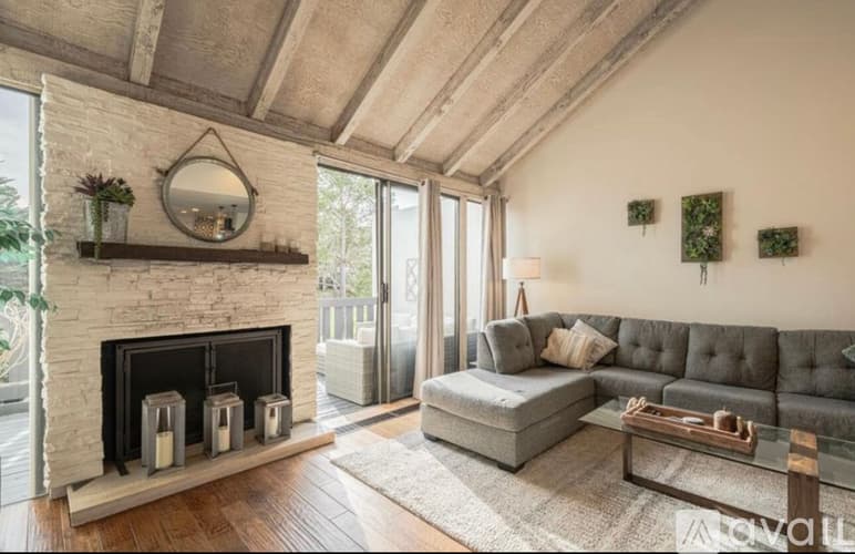 Carmel Townhome: 3600 High Meadow Dr