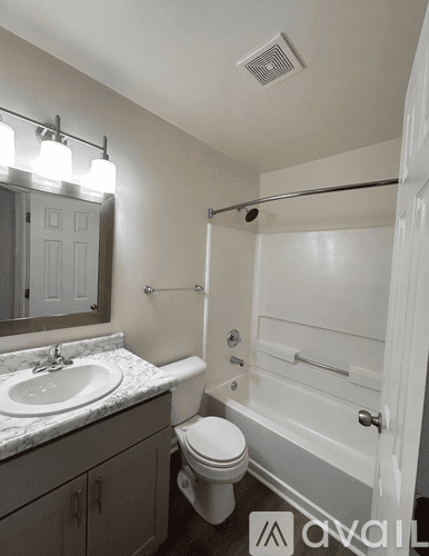 Savannah Townhome: 1211 Fords Pointe Cir