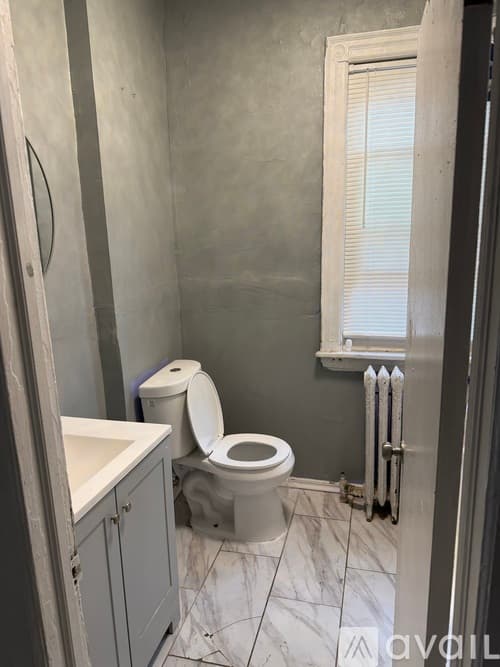 Philadelphia Apartment: 428 South 57th Street