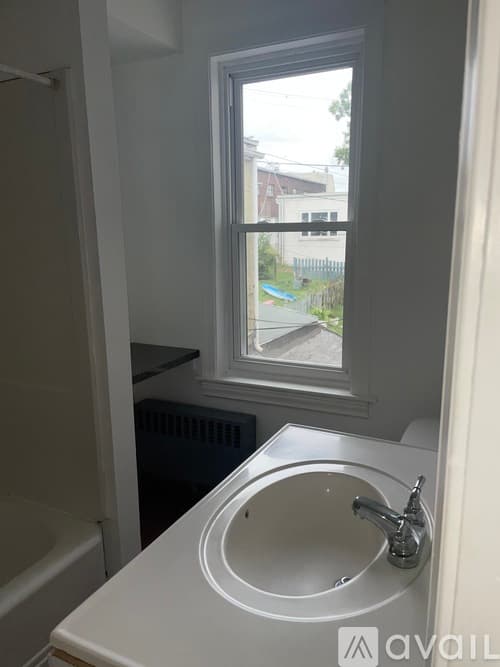 West Reading House: 303 Chestnut St