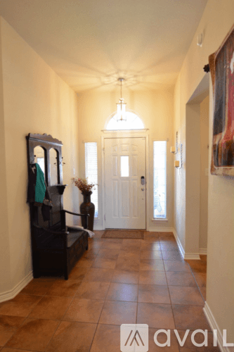 Temple House: 719 Devin Dr