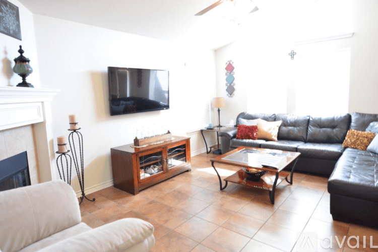 Temple House: 719 Devin Dr