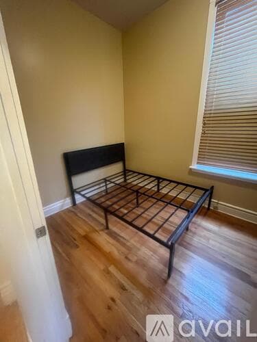Chicago Apartment: 4429 South Calumet Avenue