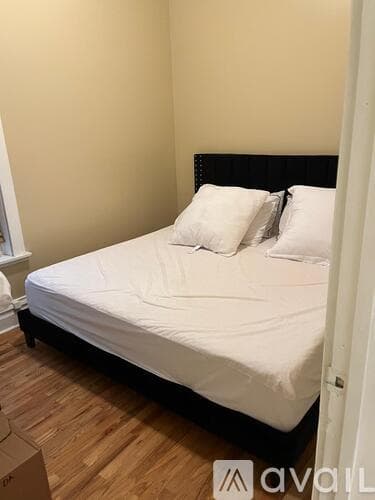 Chicago Apartment: 4429 South Calumet Avenue