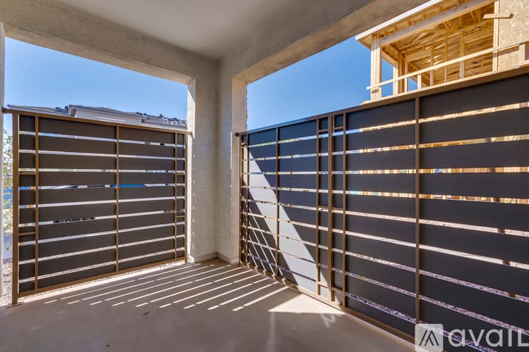 Gilbert House: 760 East Doral Avenue