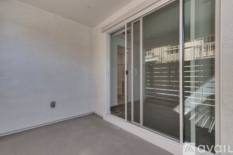Gilbert House: 760 East Doral Avenue