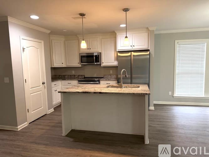 Dothan House: 1906 Fern Dr
