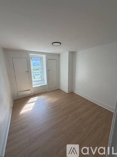 Philadelphia House: 6016 Media St