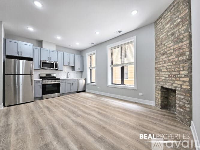 Chicago Apartment: 1200 W Wellington Ave