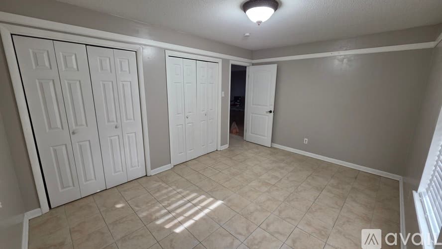 Sherwood House: 89 Spring Grove Drive