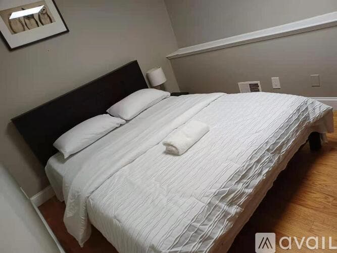 Cambridge Apartment: 7 Story St