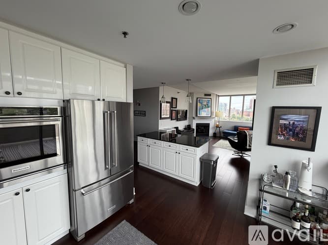 Chicago Condo: 1515 South Prairie Avenue