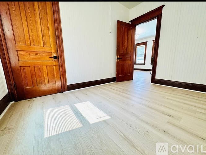 Utica Apartment: 925 Brayton Park Pl