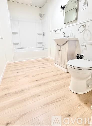 Utica Apartment: 925 Brayton Park Pl