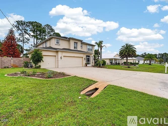 Palm Coast House: 76 Universal Trail