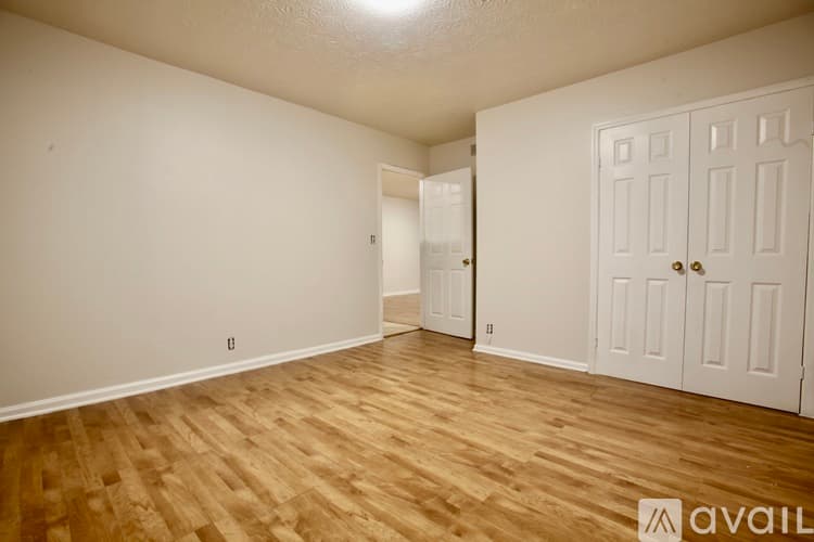 Buford Apartment: 650 Allen Street Northeast