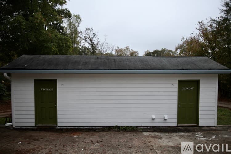 Buford Apartment: 650 Allen Street Northeast