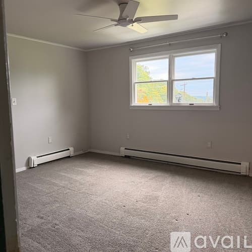 Paupack House: 334 Gumbletown Road