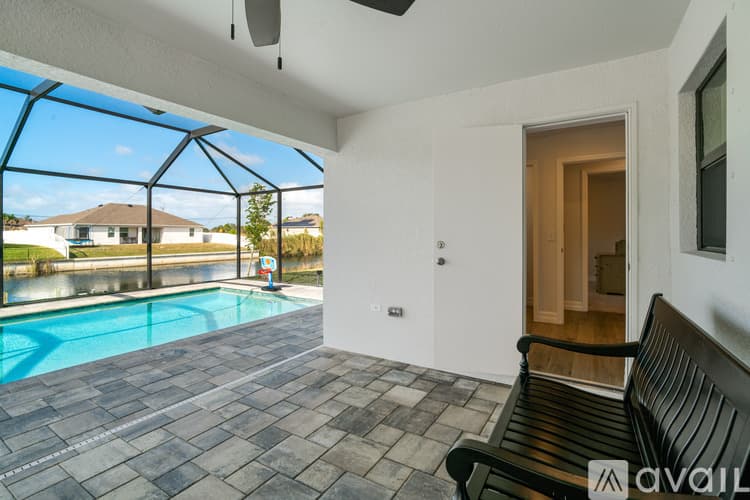 Cape Coral House: 2510 Southwest 10th Avenue