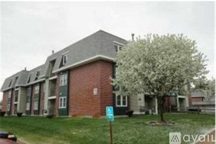 Nashua Condo: 2 New Haven Drive