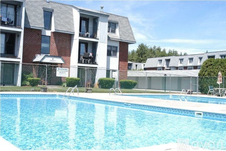 Nashua Condo: 2 New Haven Drive