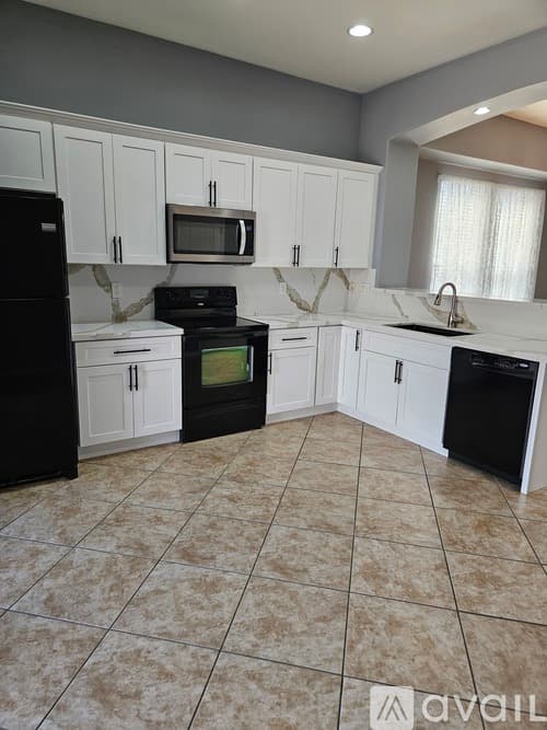 Chandler House: 1418 West Homestead Court