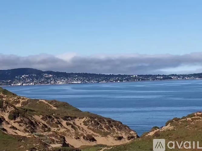 Marina House: 249 9th St