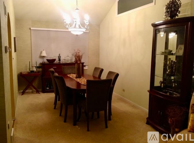 Lynwood House: 2721 Wind Point Ct