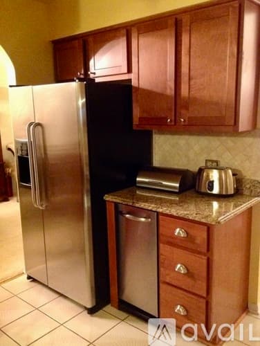 Lynwood House: 2721 Wind Point Ct