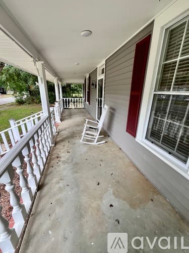Crawfordville House: 339 Sharon Street