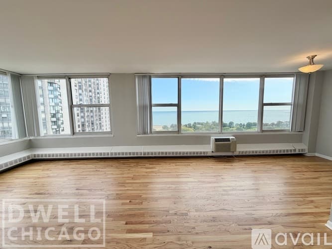 Chicago Apartment: 5650 N Sheridan Rd