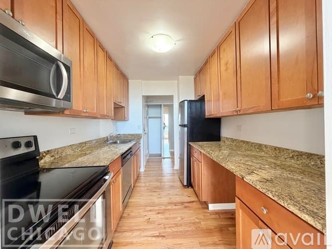Chicago Apartment: 5650 N Sheridan Rd