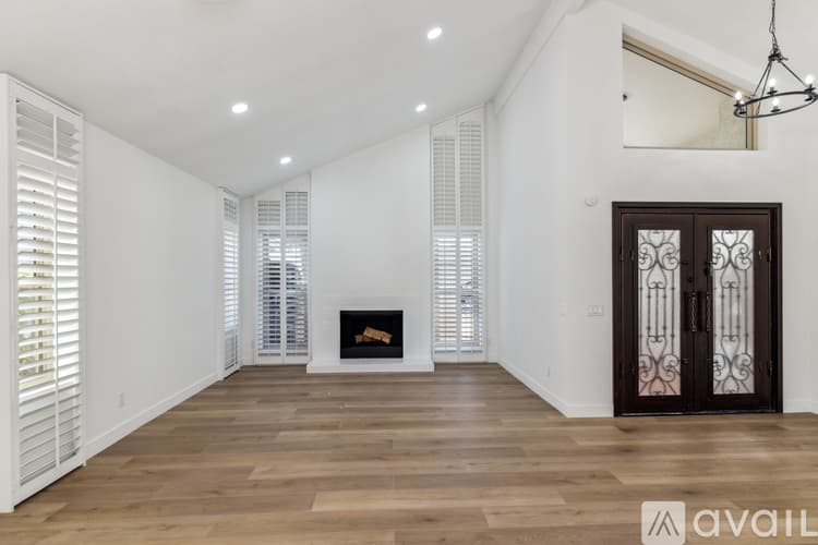 Sun Lakes House: 10846 East Navajo Drive