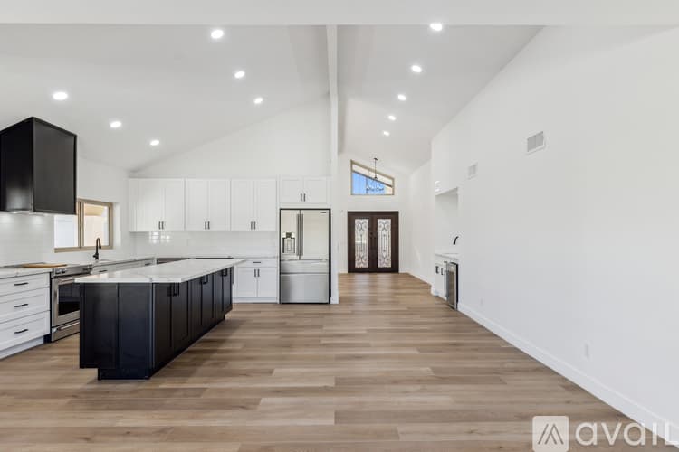 Sun Lakes House: 10846 East Navajo Drive