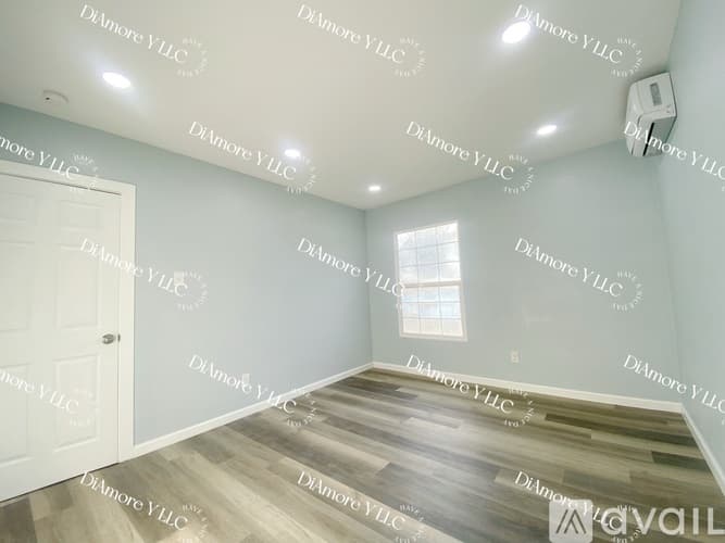 Modesto House: 212 High Street