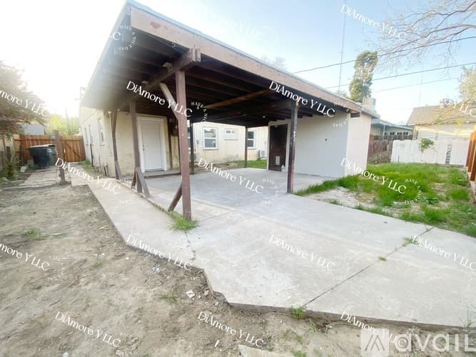 Modesto House: 212 High Street