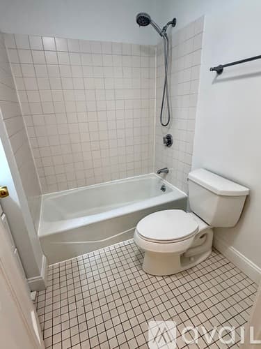 Boston Apartment: 24 Yarmouth St