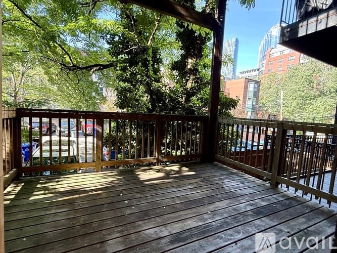 Boston Apartment: 24 Yarmouth St