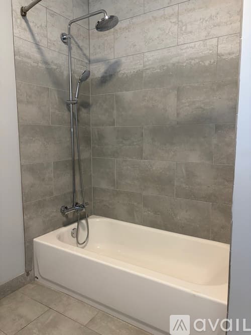Wilmette Apartment: 617 Green Bay Rd